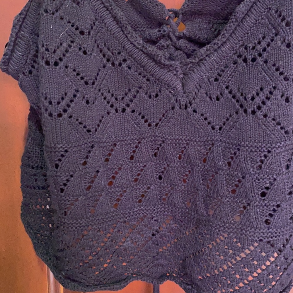 Crop top - Picture 2 of 3